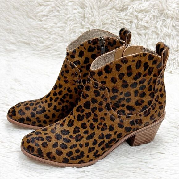 UGG Kingsburg Leopard Ankle Boot Bootie Block Heel Size 6 - Picture 1 of 8